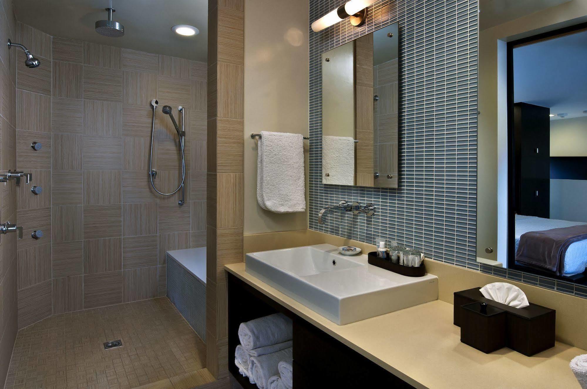אבלון Aurora Hotel מראה חיצוני תמונה